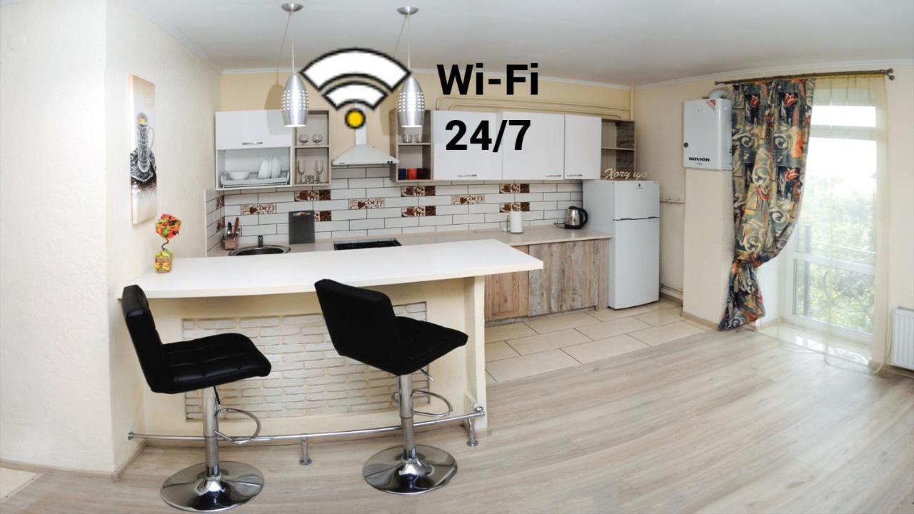 Залізнична 49 "Хочу Цю!" Apartment Ivano-Frankivsk Luaran gambar