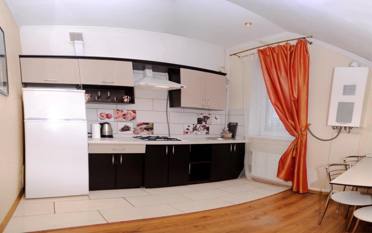 Залізнична 49 "Хочу Цю!" Apartment Ivano-Frankivsk Luaran gambar